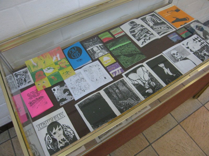 Des pages sur les murs image 1